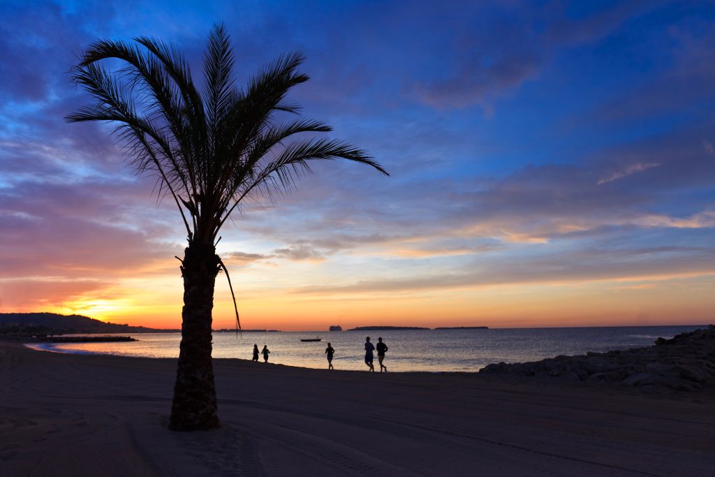 Year-Round Bliss: Exploring the Enchanting Weather of Orihuela Costa